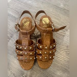 Vince Camuto Kabria Wedge Sandal NWOT 9.5